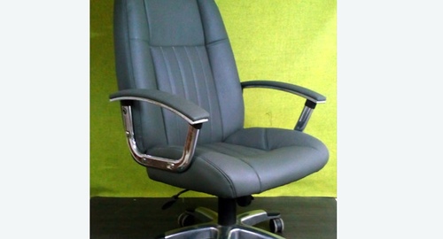 Перетяжка офисного кресла кожей. Ногинск-9